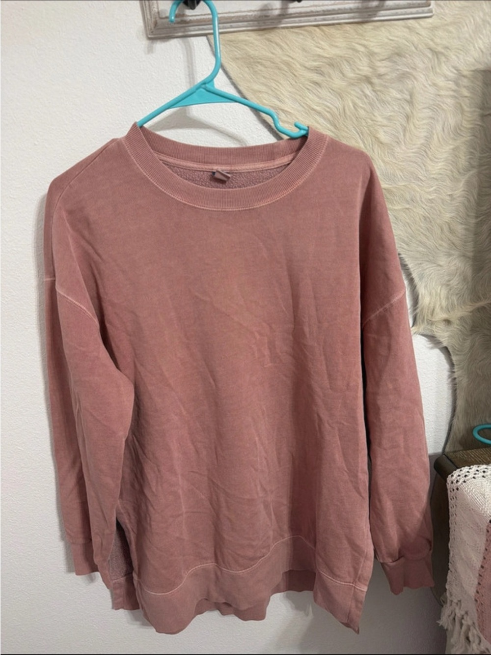 Old navy crewnecks
